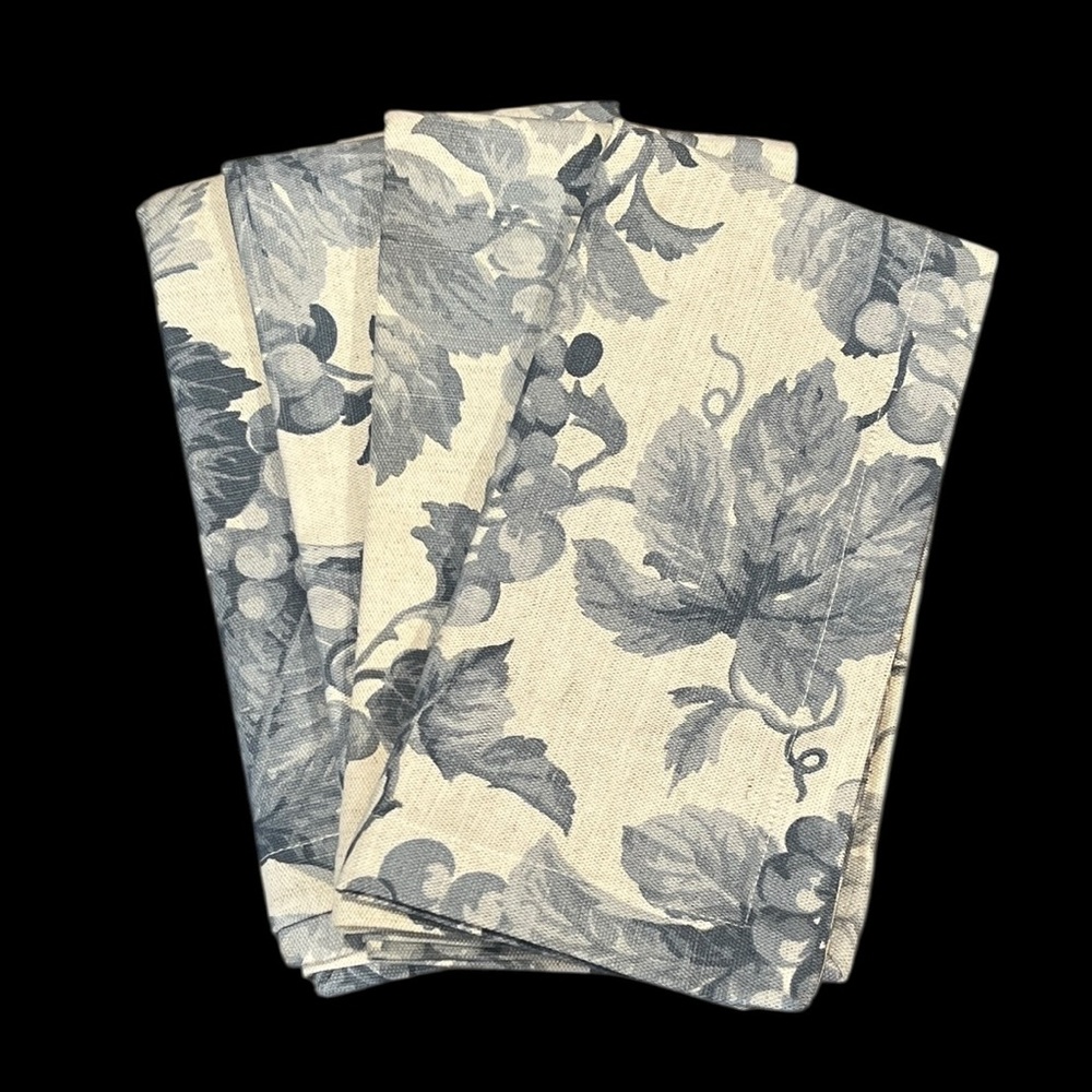 Williams Sonoma Toscana Grapes Blue Gray Linen Cotton Napkins 20” Made in Italy